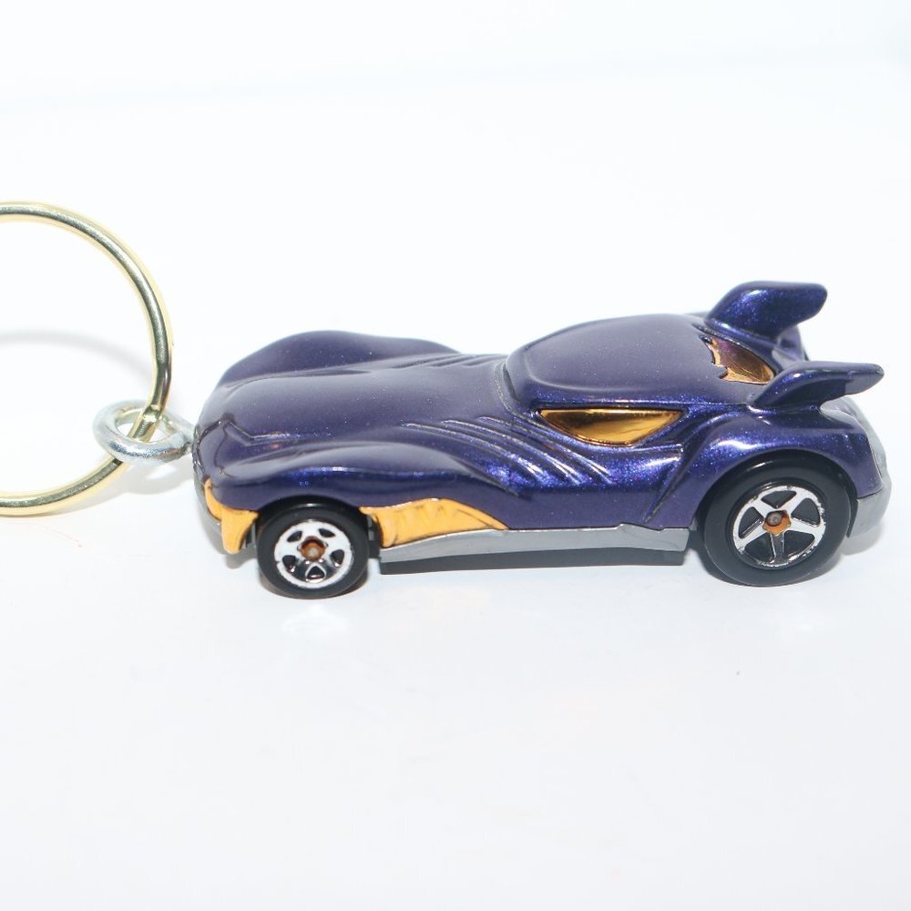 Hot Wheels multipack 2016 purple Howlin' Heat CUSTOM keychain